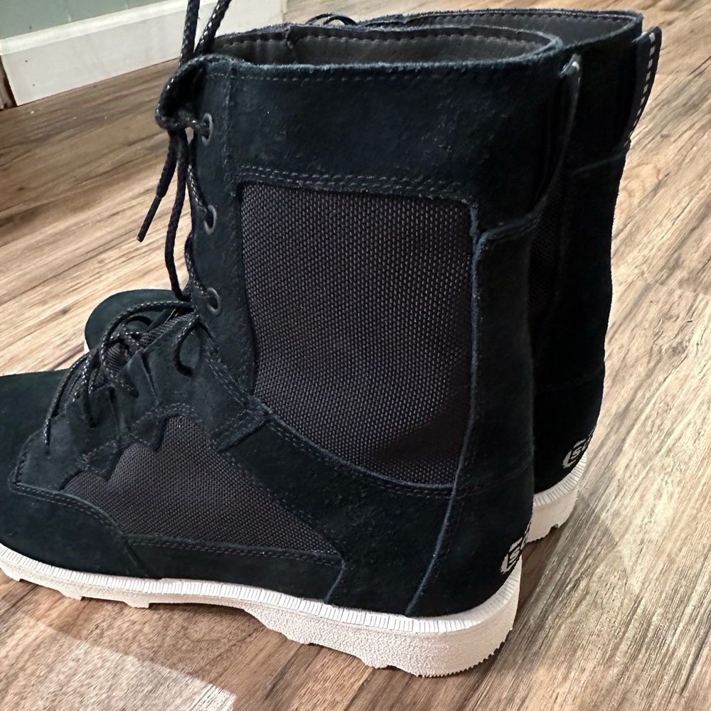 NEW Mens Sorel Caribou Boots - Picture 13 of 16